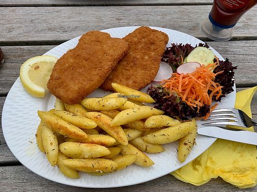 Knusperschnitzel mit Schupfnudeln at Kornberghaus in Martinlamitzer Forst-sued
