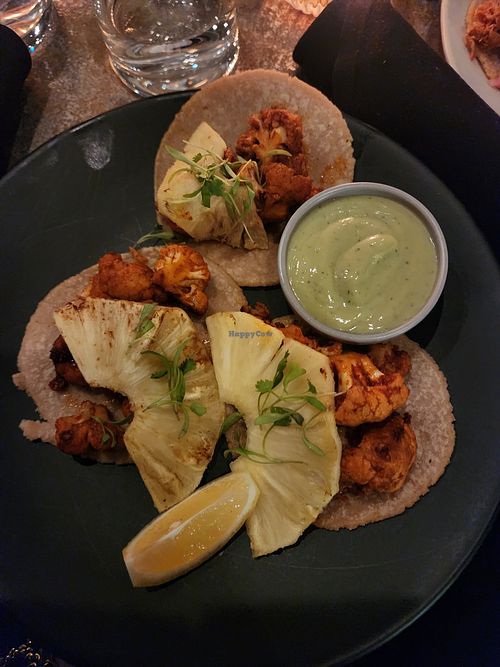 Tacos de coliflor al pastor at El Valle in Atlanta