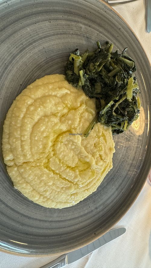 Fave e cicoria 🔝  at Ristorante L'Aratro in Alberobello