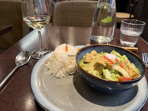   at Sabai Monkey in Paris