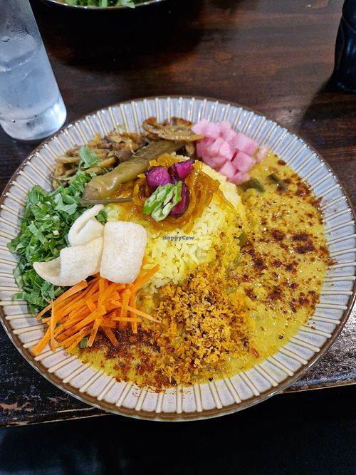 The vegan curry plate🥰 at Dilan's Curry and Hopper in Kagoshima