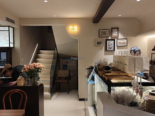 Restaurant interior at Hermit's Cafe 尚隱植物料理 in Hangzhou