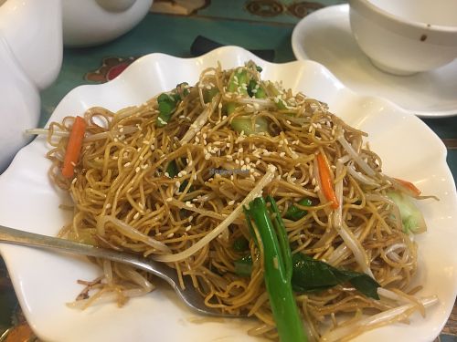 Fried noodles at Benzhen Vegetarian in Hong Kong Island