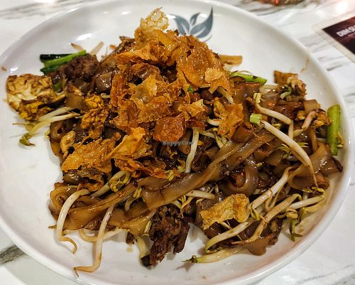 Fried kuey teow at SF Vegetarian - 十方素食 in Kuching