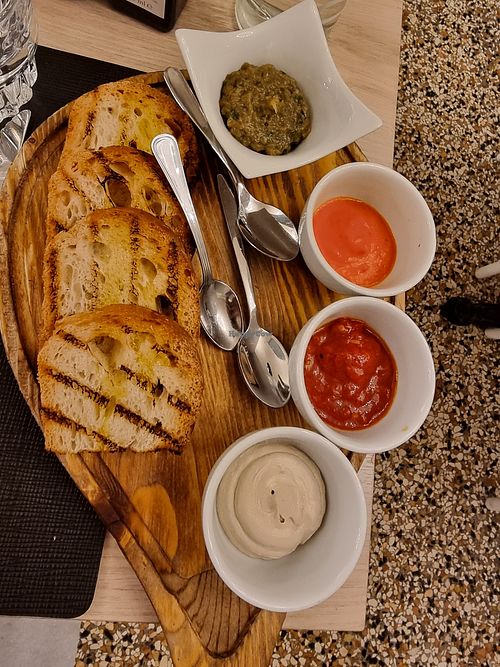 Appetiser dips (vg) at Ba Ghetto Ristorante Kosher in Venice