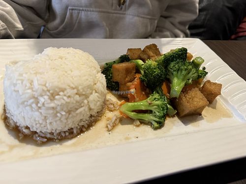 Tofu veggie entree   at House of Thai 2 in San Francisco
