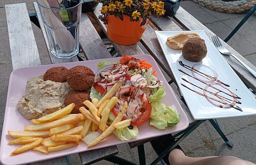 Falafel und Brokkoli Ball at Momen‘s Way in Wangerooge