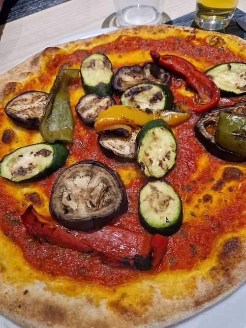 Pizza verdura at Ristorante Mare e Monti in Maggia