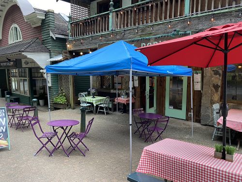 Fun looking place with indoor/outdoor dining at Veggie Bob's Kitchen in Fort Langley