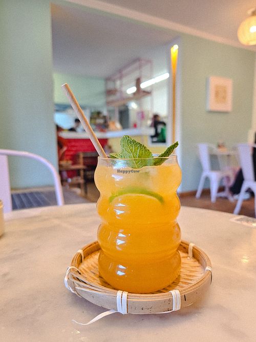 Hommade Limonade Mango at Ăn Bánh Mì in Cologne