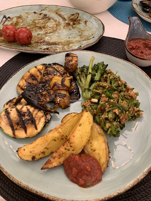 Gegrilltes Gemüse mit gebackenen Kartoffeln  at Pur Restaurant in Tsaghkadzor