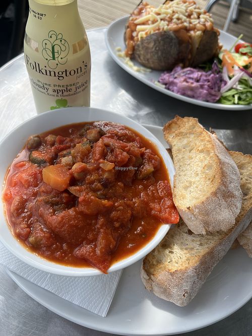 Vegan chilli  at Nature Centre and Café - Attenborough Nature Reserve in Nottingham