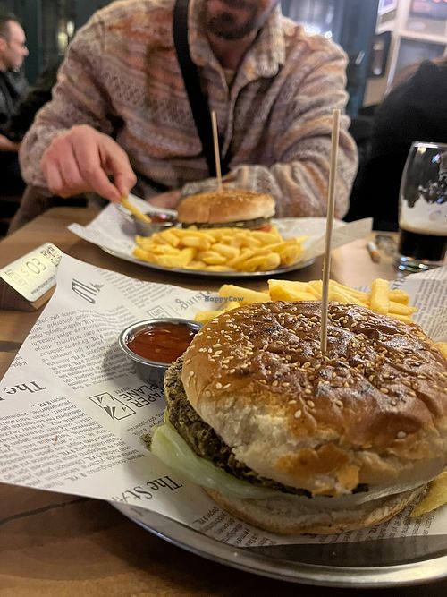vegan burger at Museum Kültür Sanat 2 - The Rising in Eskisehir