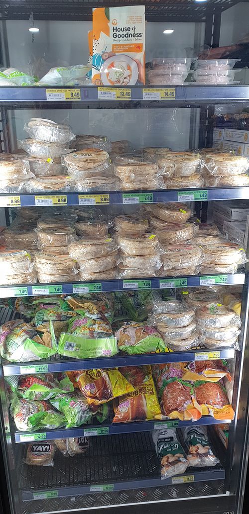 Vegan pies & mock at Williamson's FoodWorks in Gisborne