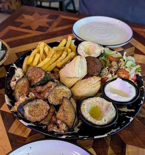  at La Jordania in Surfers Paradise