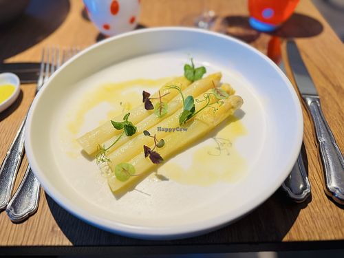 Grilled asparagus   at Ristorante Galleria in Munich