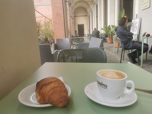 Stylish breakfast at Parc Bistrò  in Florence