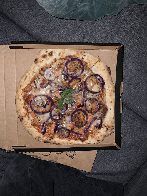 Build-your-own-pizza with vegan cheese (which was INCREDIBLE), vegan sausage, red onion and fresh oregano   at Ariel's Pizza in Odense