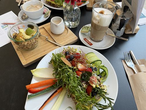 Frühstück „Veganer Start"  at Café Theo in Heilbronn