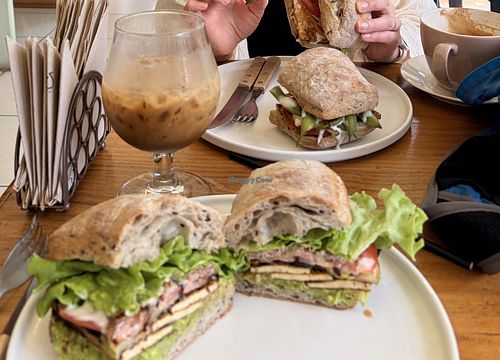   at cafe432.cl in Los Angeles