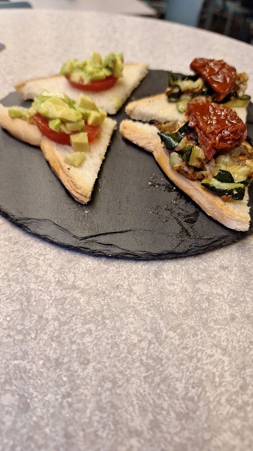 Snack zum Getränk, in vegan at Al Porto Lounge Bar in Feriolo