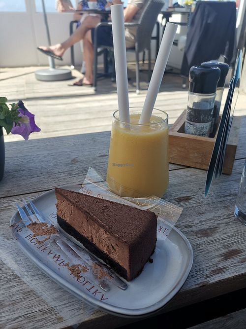  at Strandpaviljoen Willy Noord in Katwijk Aan Zee