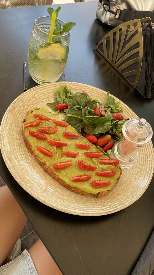 Bruscheta guacamole  at Ristretto in Oradea