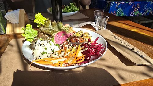 Entrada: salada at Saracura Cozinha Vegetariana in Cotia