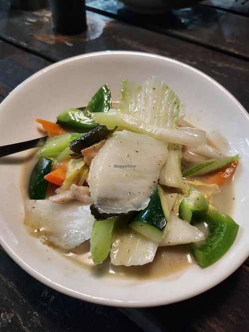 Thai green veg tofu curry at Fire & Stone in Moreton Island
