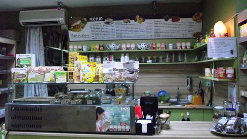 Sandwich and salad bar - Vegetarian sandwiches,salads,desserts and drinks. 
Few vegan options.      at Zelen Bio in Sofia