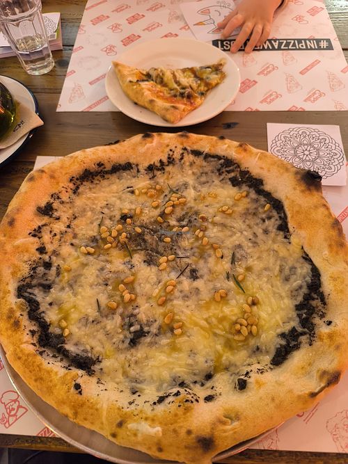 Pizza Lecchino at Porco Dio in Lleida