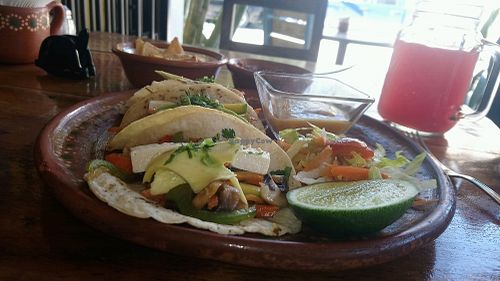 Vegan tacos at Vegetariano Mar y Tierra in Tulum
