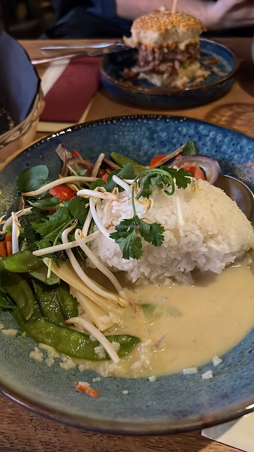 Grünes Gemüse Curry  at Barfusz in Leipzig