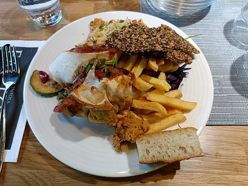 french fries, bean tortillas, salsa, fried rice, roasted vegetables, salads, foccaccia and seed crispbread from the buffet. 13,30€ at Ravintola Factory Salo in Salo