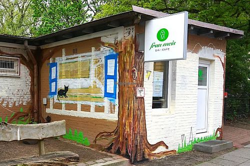  at Frau Meis Eisladen 2 in Hamburg