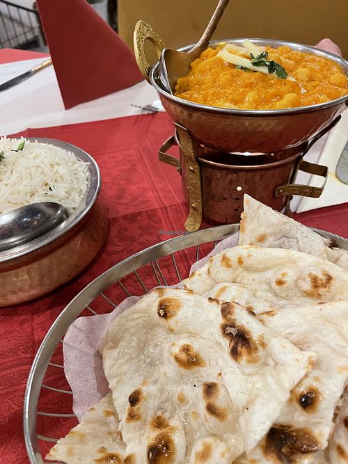 Naan + Channa Masala  at Maharaja Palace in Nuremberg
