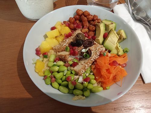 Plat du jour en version vegan at Le Fooding Bar in Noyers