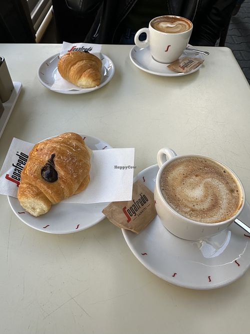 Brioche vegane al cioccolato, vuote o marmellata.   at Pasticceria Paolo Mantovani in Viareggio