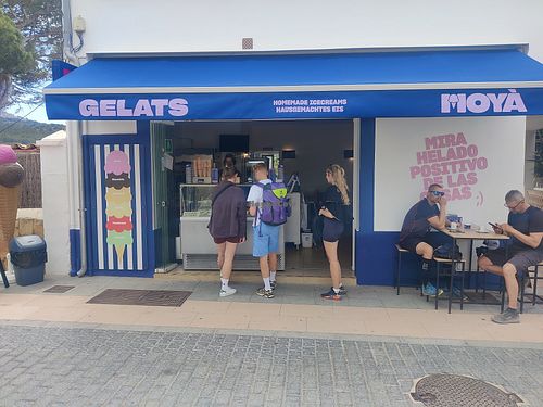 Picture of the outside at Moyà in Mallorca