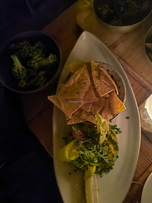 Guacamole and broccoli at Entrepotes in Marrakech