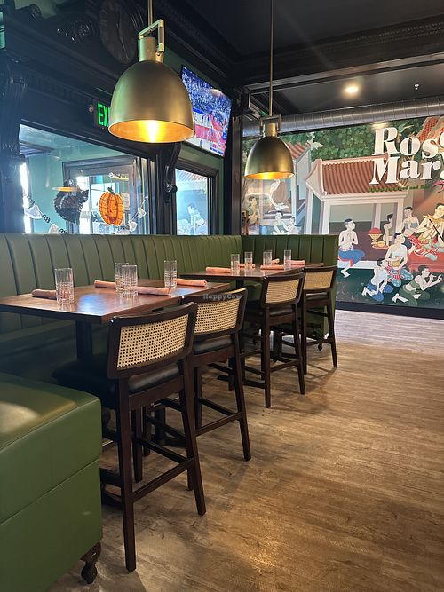 Bar booth  at Rosemary Thai in Peabody