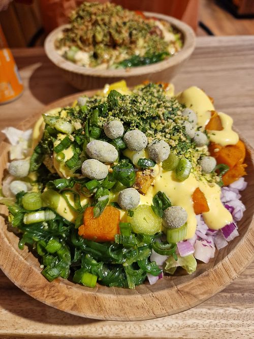 Make your own - medium at Hawaiian Poké Bowl - Leuven Tiense XL in Leuven