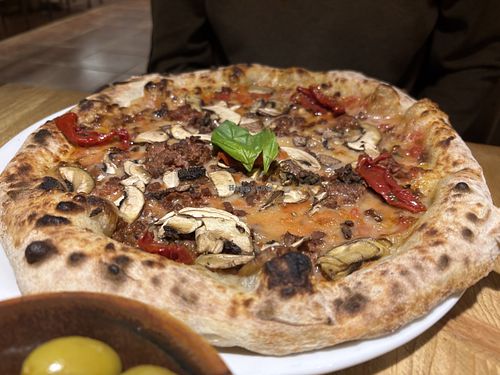 Pizza “No caccio no buti” or something like this 🤤   at Garden Pizza L'Hospitalet  in Lhospitalet De Llobregat