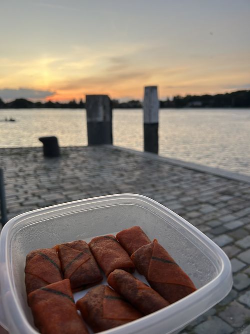 Vlammetjes 9€  at DE TIJD in Dordrecht