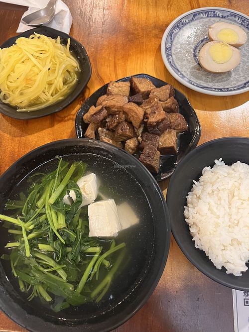   at Old Papa Black Tea - 明潭茶老爸 in Yuchi