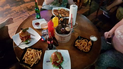 Foood at Lily Burger in Berlin