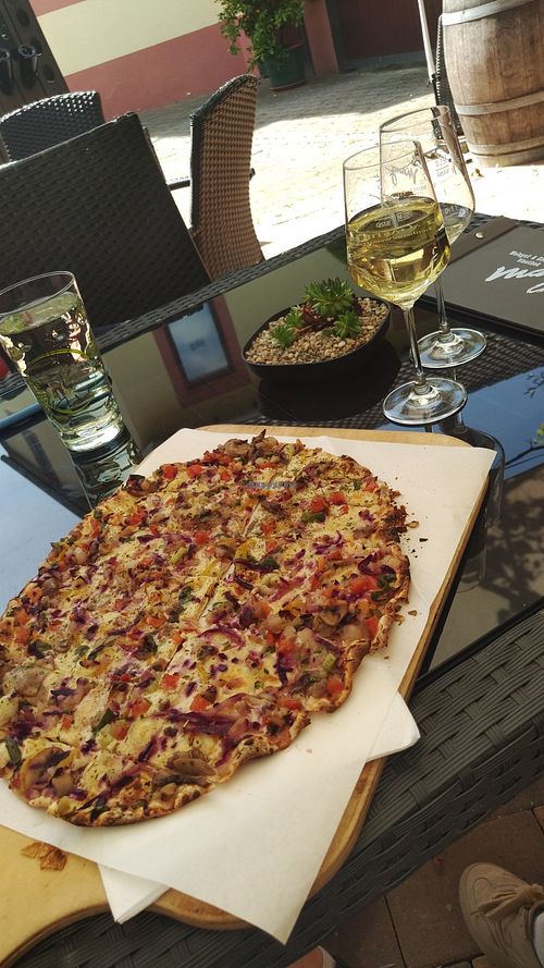 Veganer Flammenkuchen at Weingut & Gästehaus Manz in Wachenheim An Der Weinstrasse