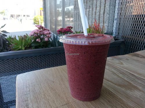 berry smoothie at Locali in Venice