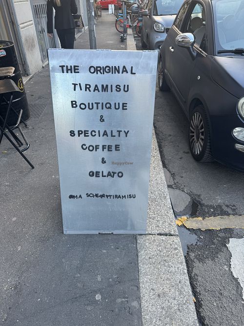 Sign outside   at Mascherpa in Milan