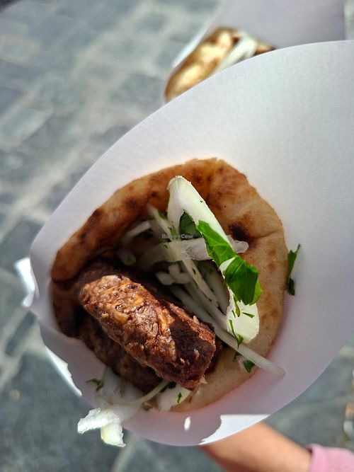 Vegan bifteki in pita with onion at O Proedros - O Πρόεδρος in Rhodes